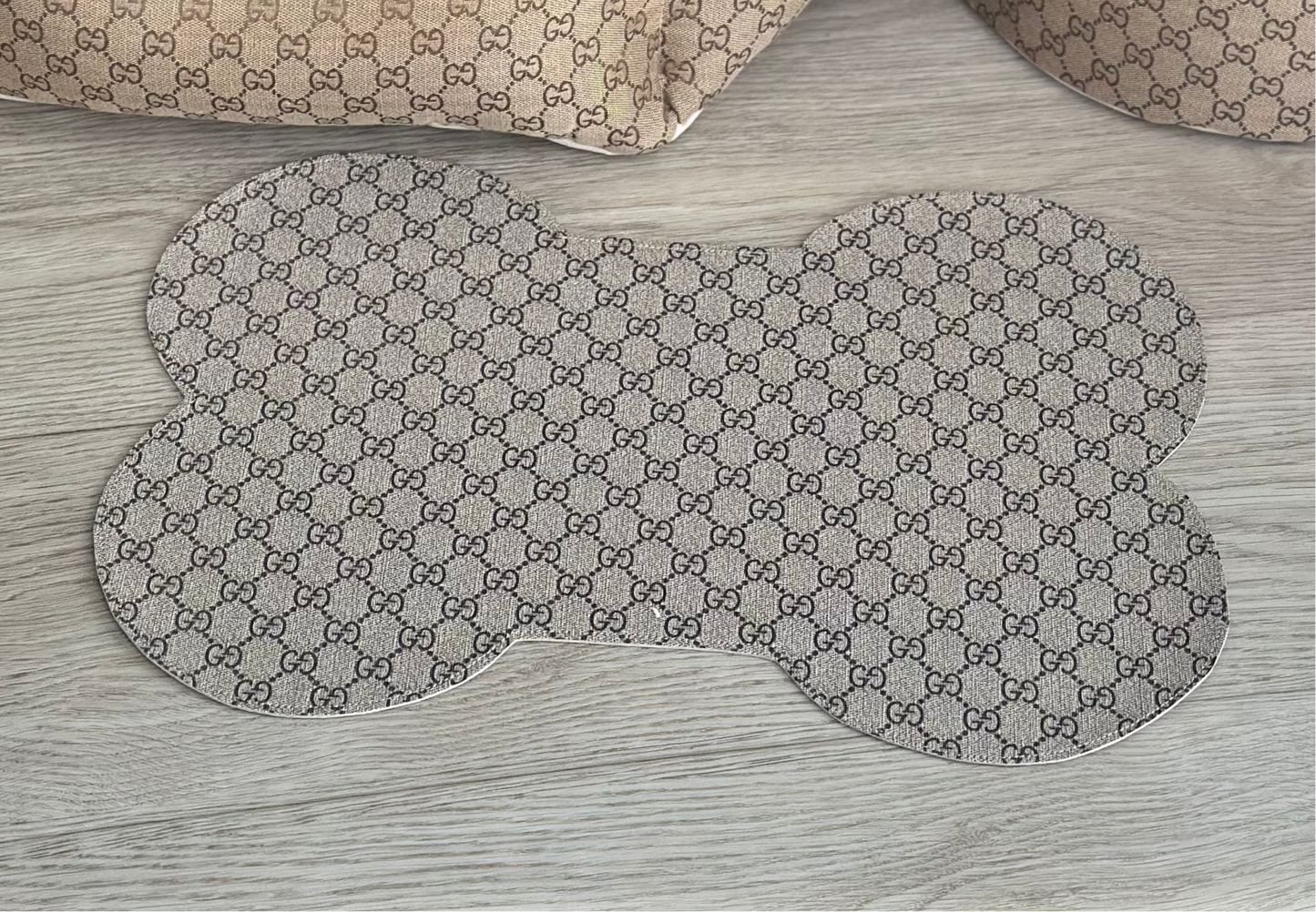 Placemat bone