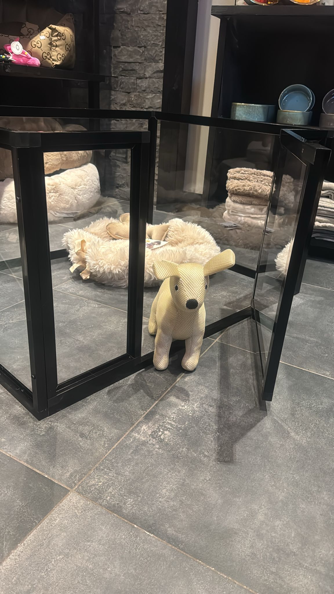 OP BESTELLING !! Ren 🖤 h54x81x104cm