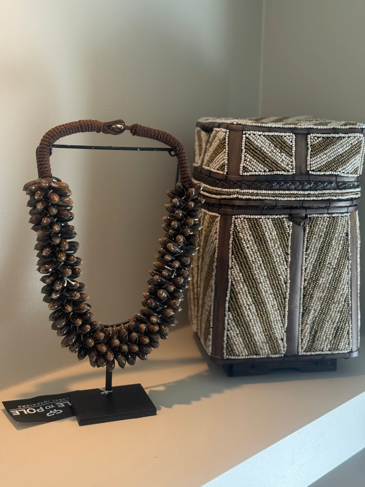 Shell necklace Brown