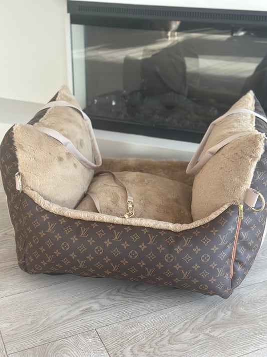 Lv Leather car Seat brown 🧸