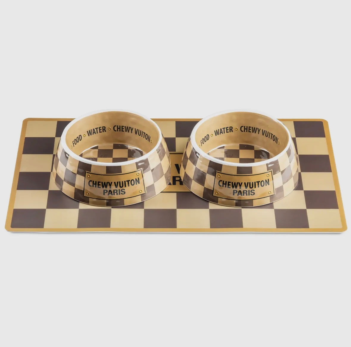 Chewy Vuiton bowls set
