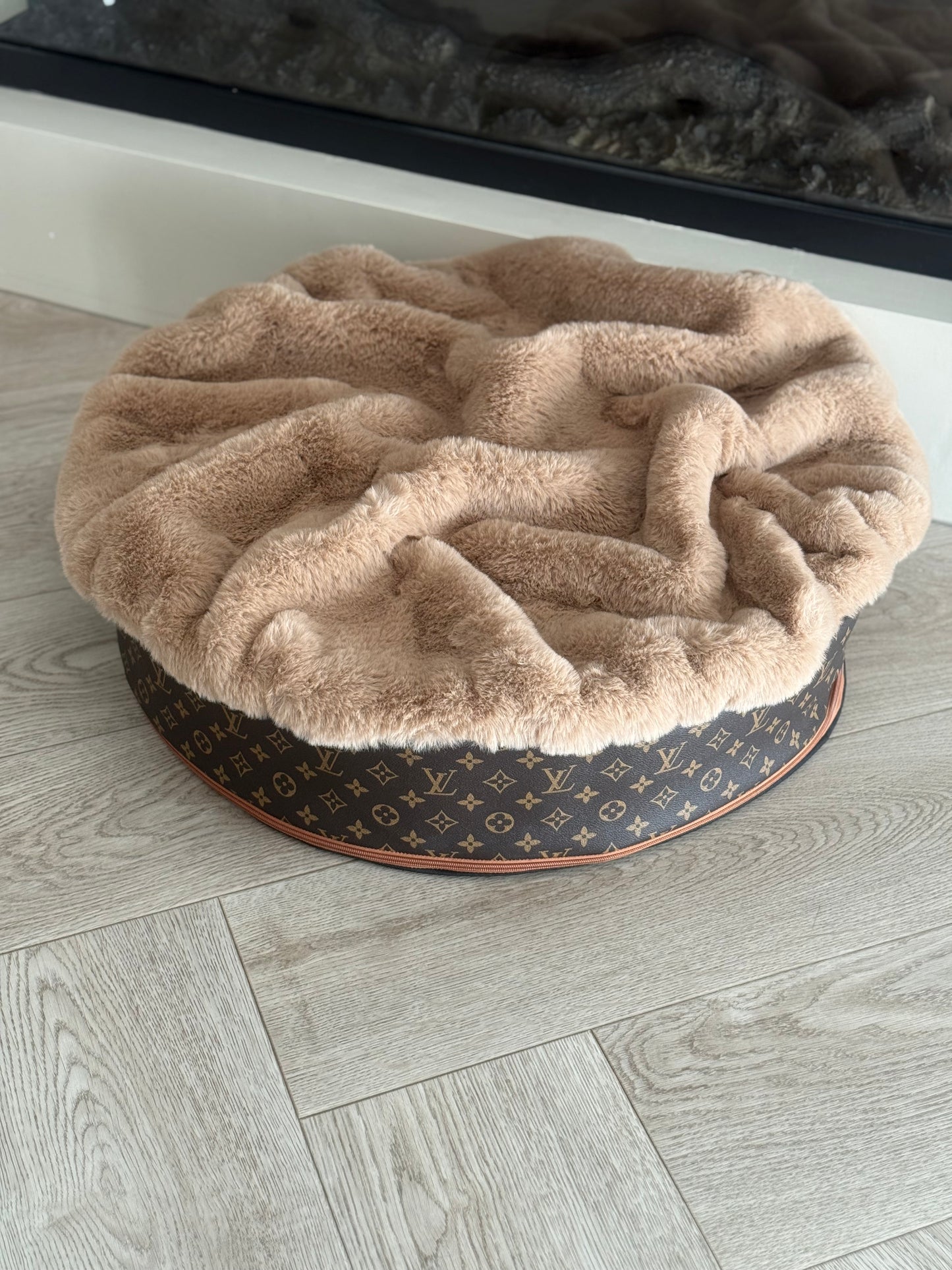 Dog Bed Mia